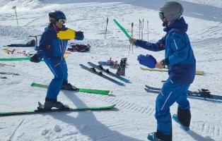 Fechtkampf auf Ski zur Stabilisierung